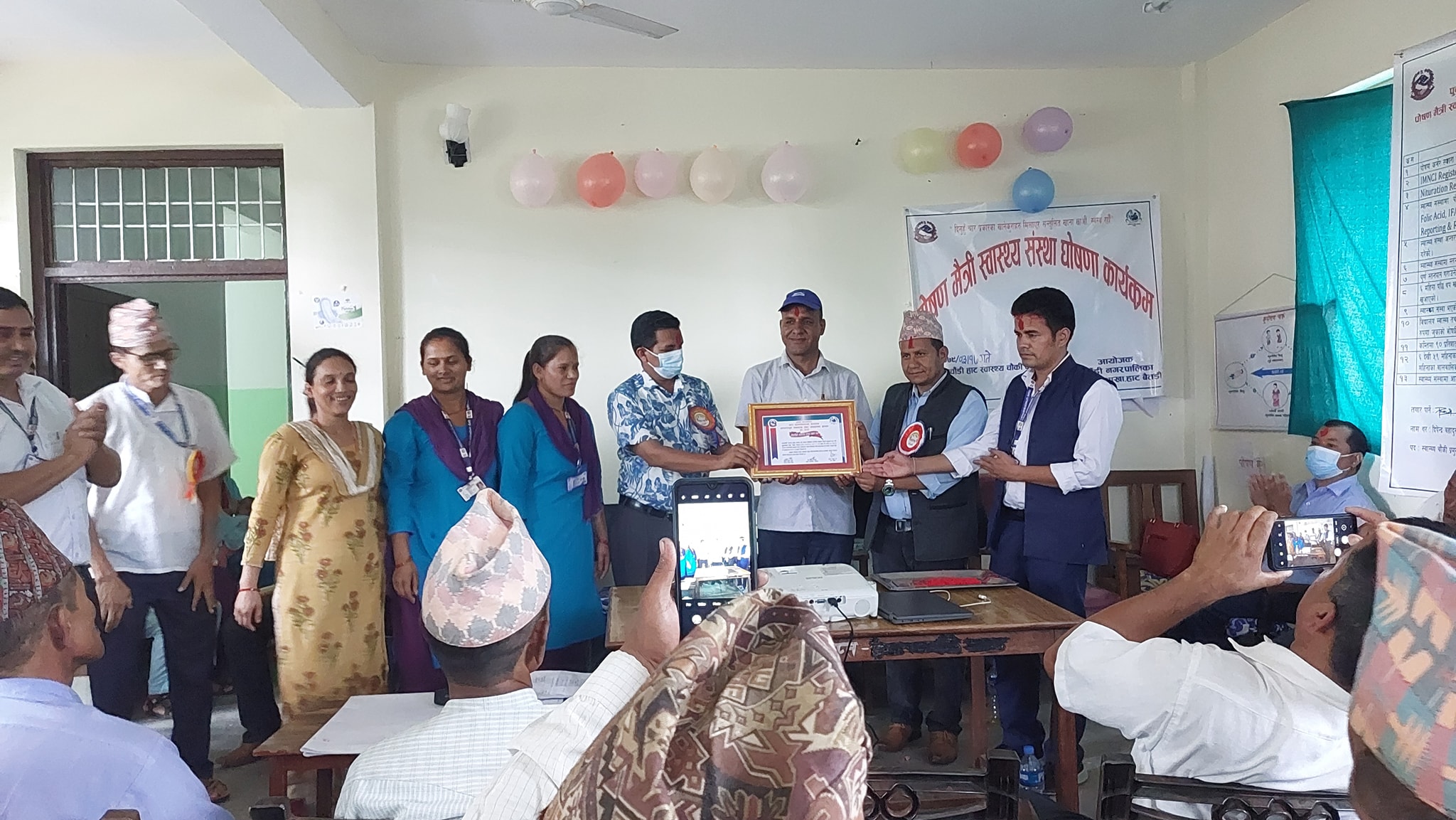 बैतडीको पुर्चौंडी हाट स्वास्थ्यचौकी पोषणमैत्री स्वास्थ्य संस्था घोषणा 